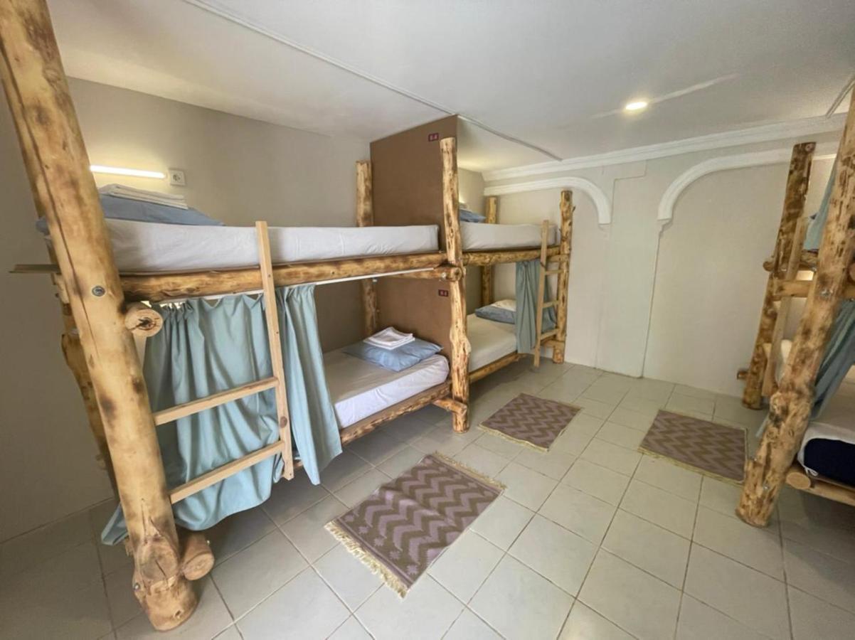 Camp&Hostel Antalya Buitenkant foto